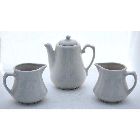 TEAPOT & TWO CREAMERS-Beige-Homer Laughlin-USA-Restaurant Ware Style - Picture 1 of 12